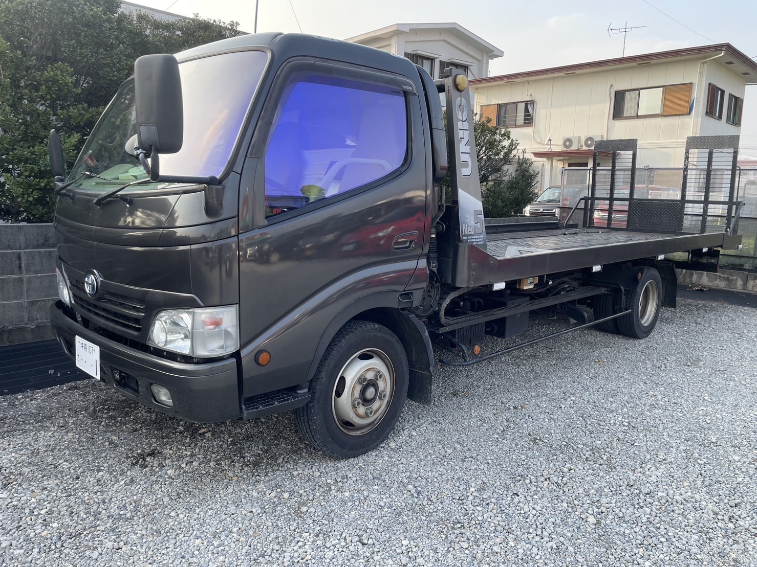 自社レッカー車完備